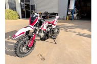 Bolt 50 50cc Kids Dirt Bike 4-Stroke Electric Start Safe Easy Fun Off Road AUTO RED